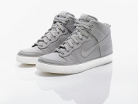/album/fotogaleria-novedades/a4-tenis-nike-dunk-low-y-high-en-color-gris-tipo-botin-con-ofertas-online-jpg/
